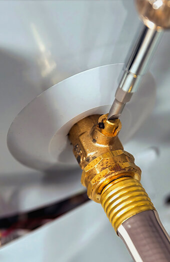 https://coogeehotwater.com.au/uploads/2025/06/hot-water-servicing-24274.jpg