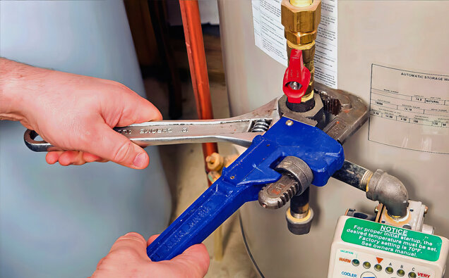 https://coogeehotwater.com.au/uploads/2025/06/hot-water-servicing-75260.jpg